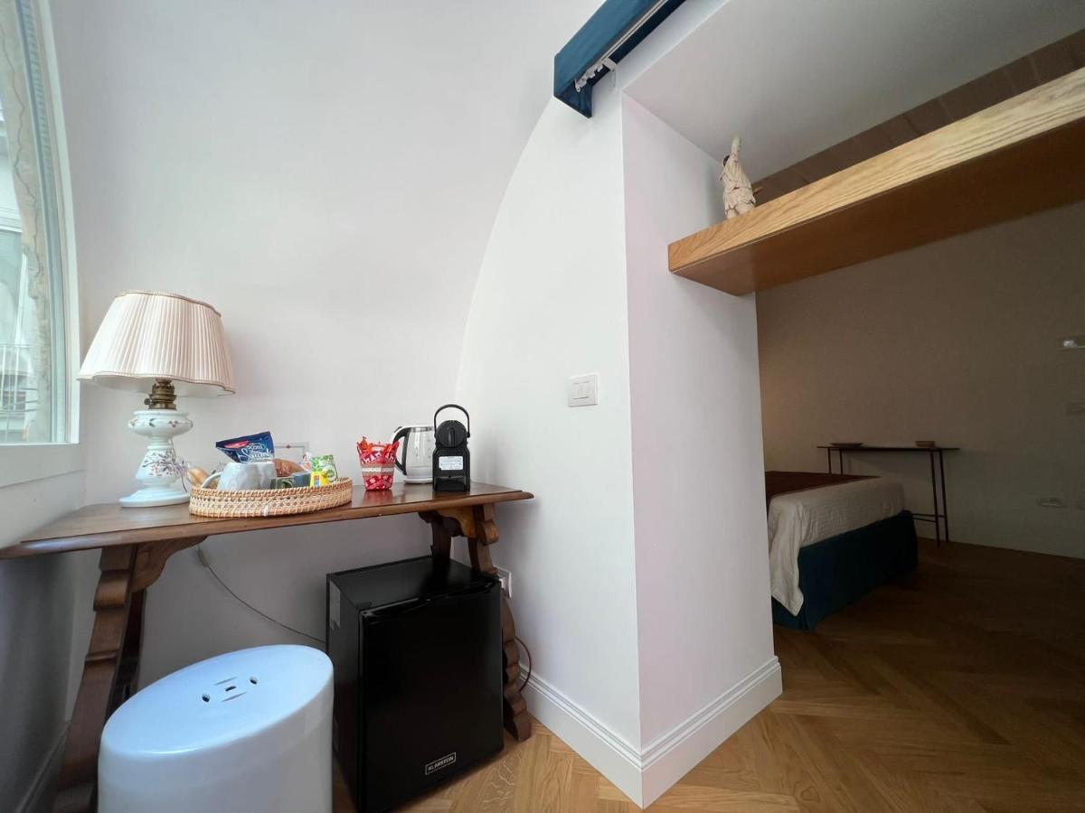 Ferrandina1 Guest House Наполи Екстериор снимка